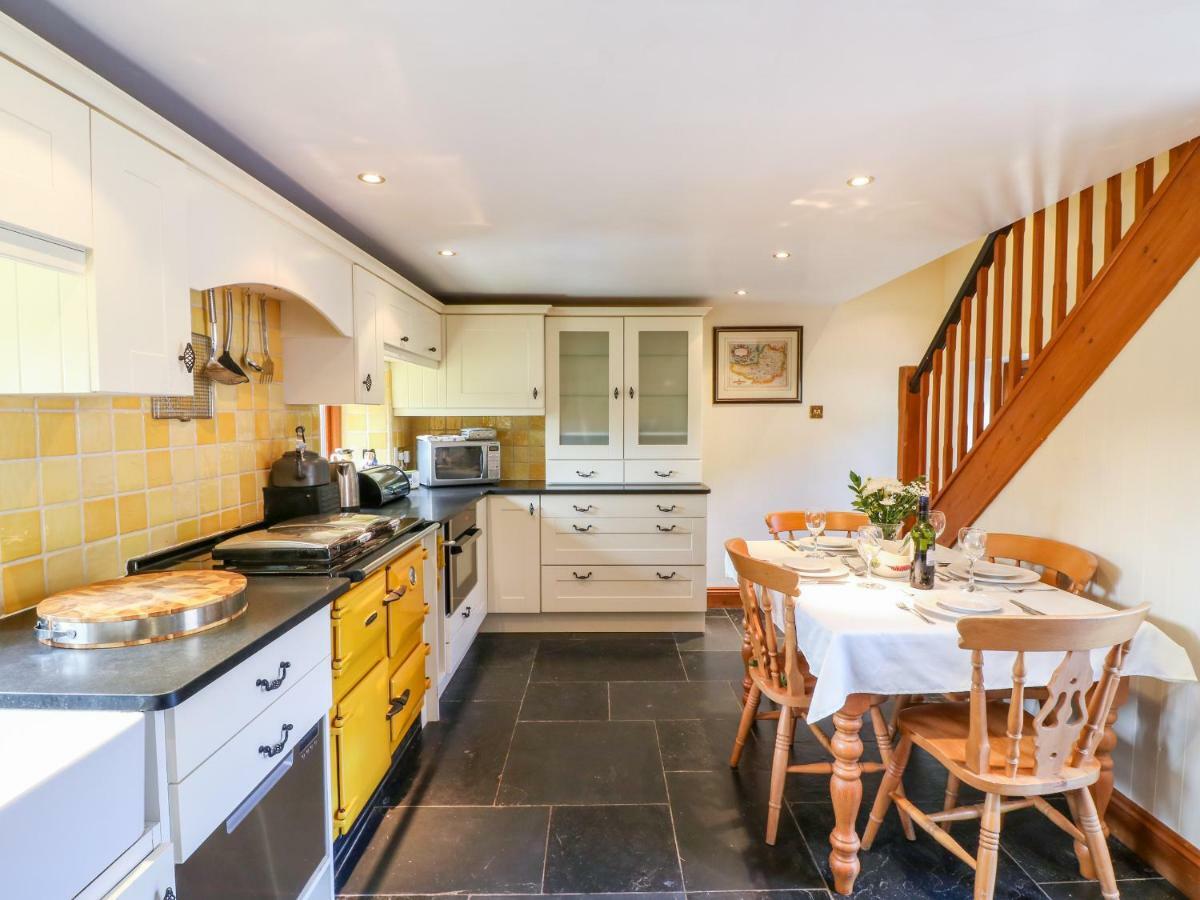 Great Bradley Cottage Майнхед Екстериор снимка