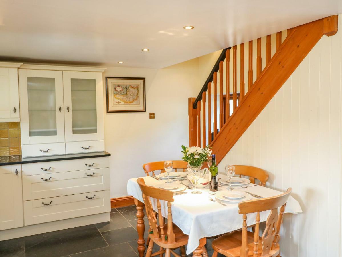Great Bradley Cottage Майнхед Екстериор снимка