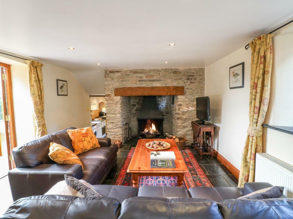 Great Bradley Cottage Майнхед Екстериор снимка